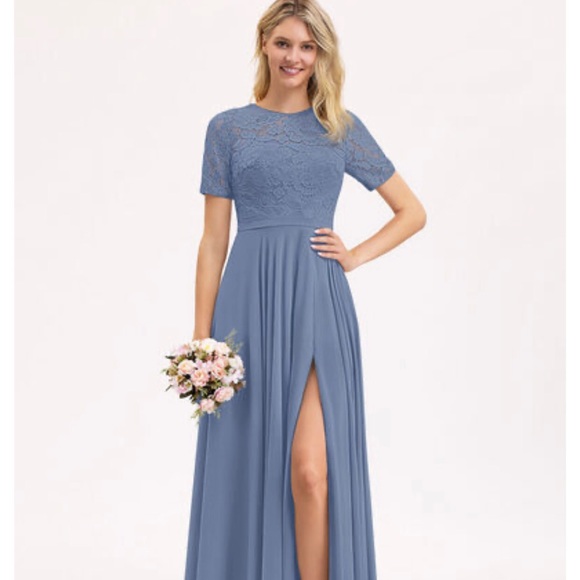 JJ’S HOUSE Gown - Picture 1 of 9